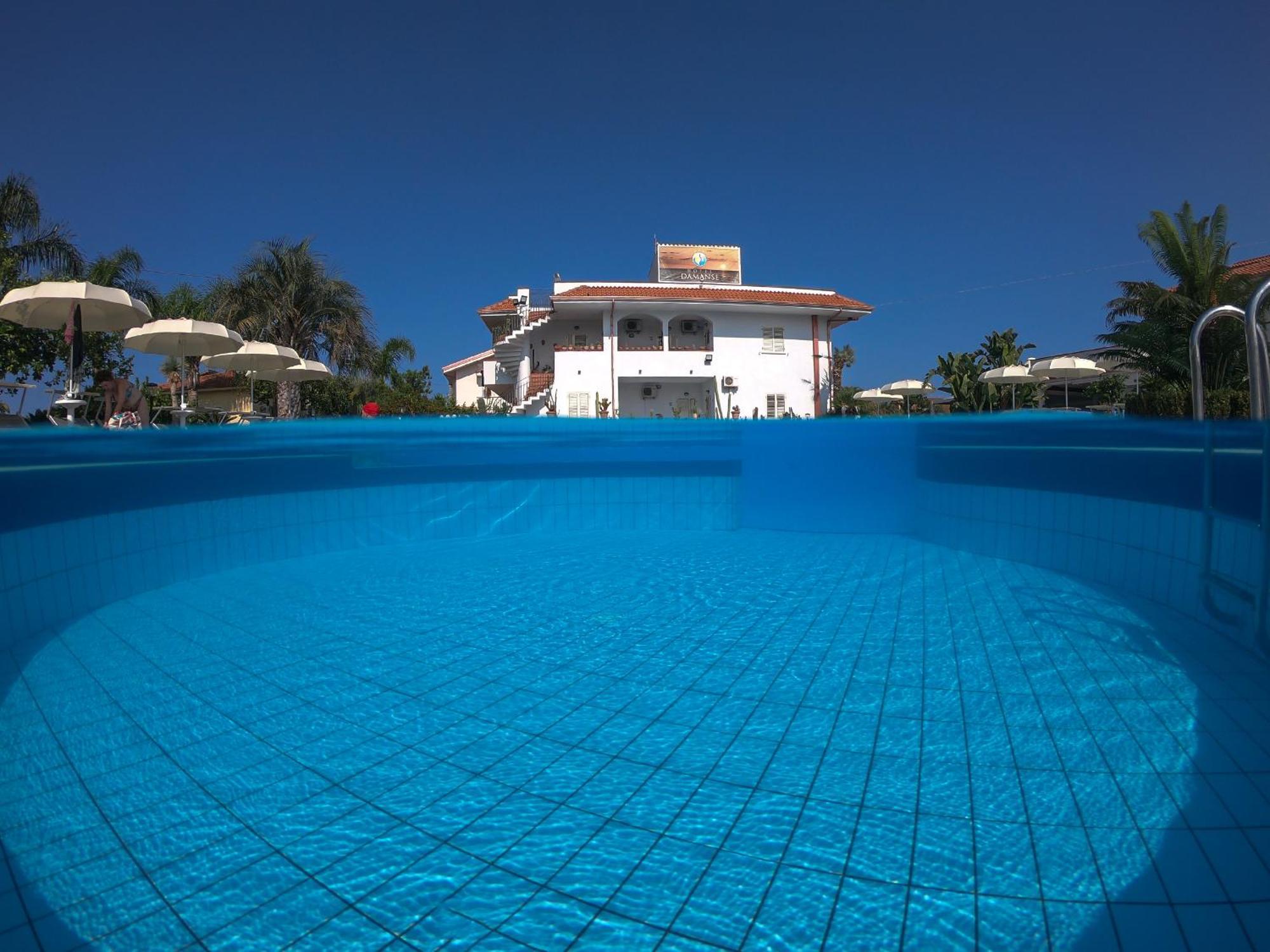 Hotel Damanse Santa Domenica  Exterior photo